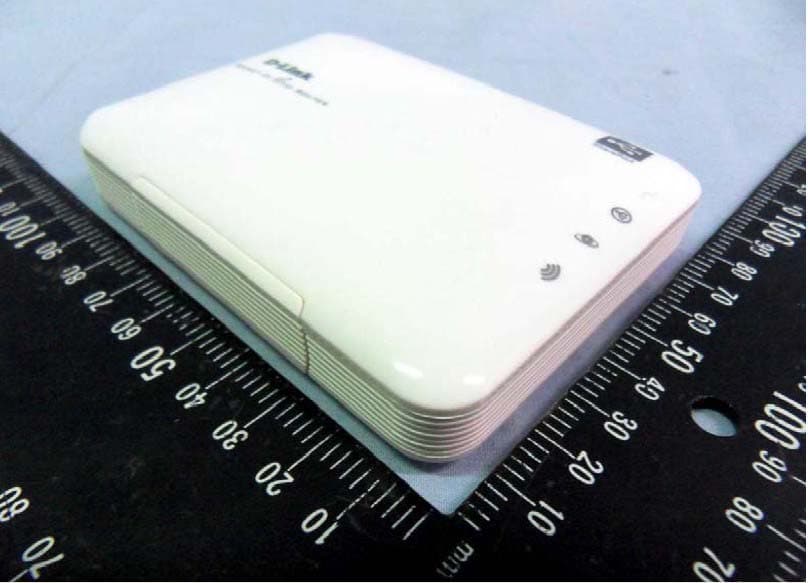 Pocket Cloud Router - FCC ID KA2IR506LA1 - D-Link Corporation (2)