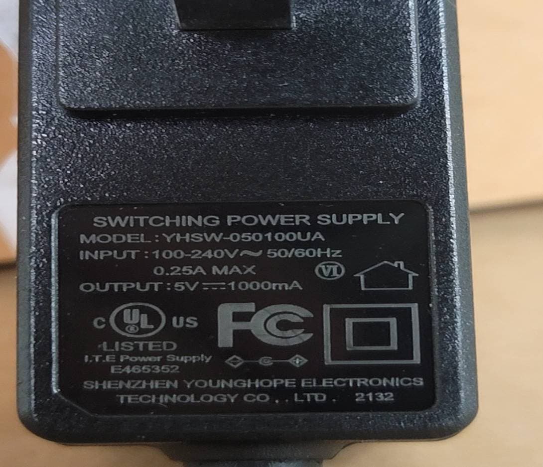 Wireless N300 Router - FCC ID KA2IR615Z1 - D-Link Corporation (4)
