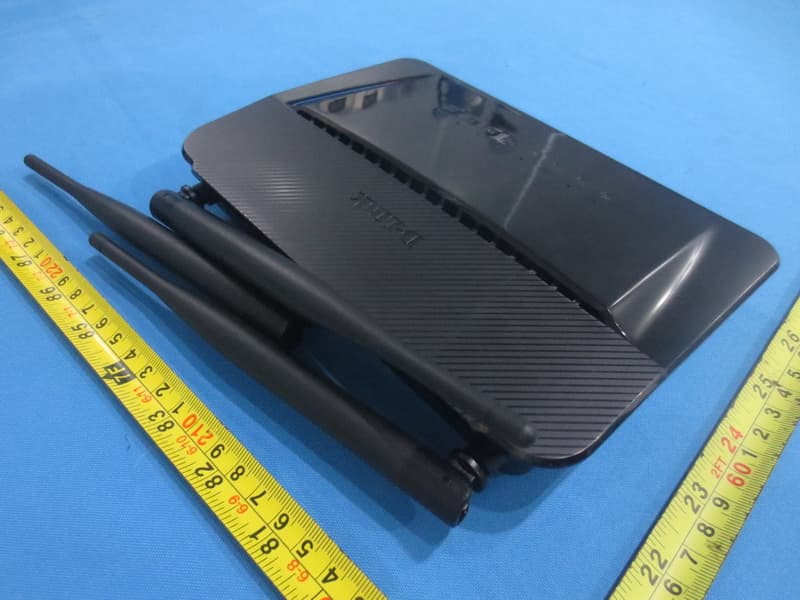 AC750 Dual Band Wi-Fi Router - FCC ID KA2IR813B1 - D-Link Corporation (3)