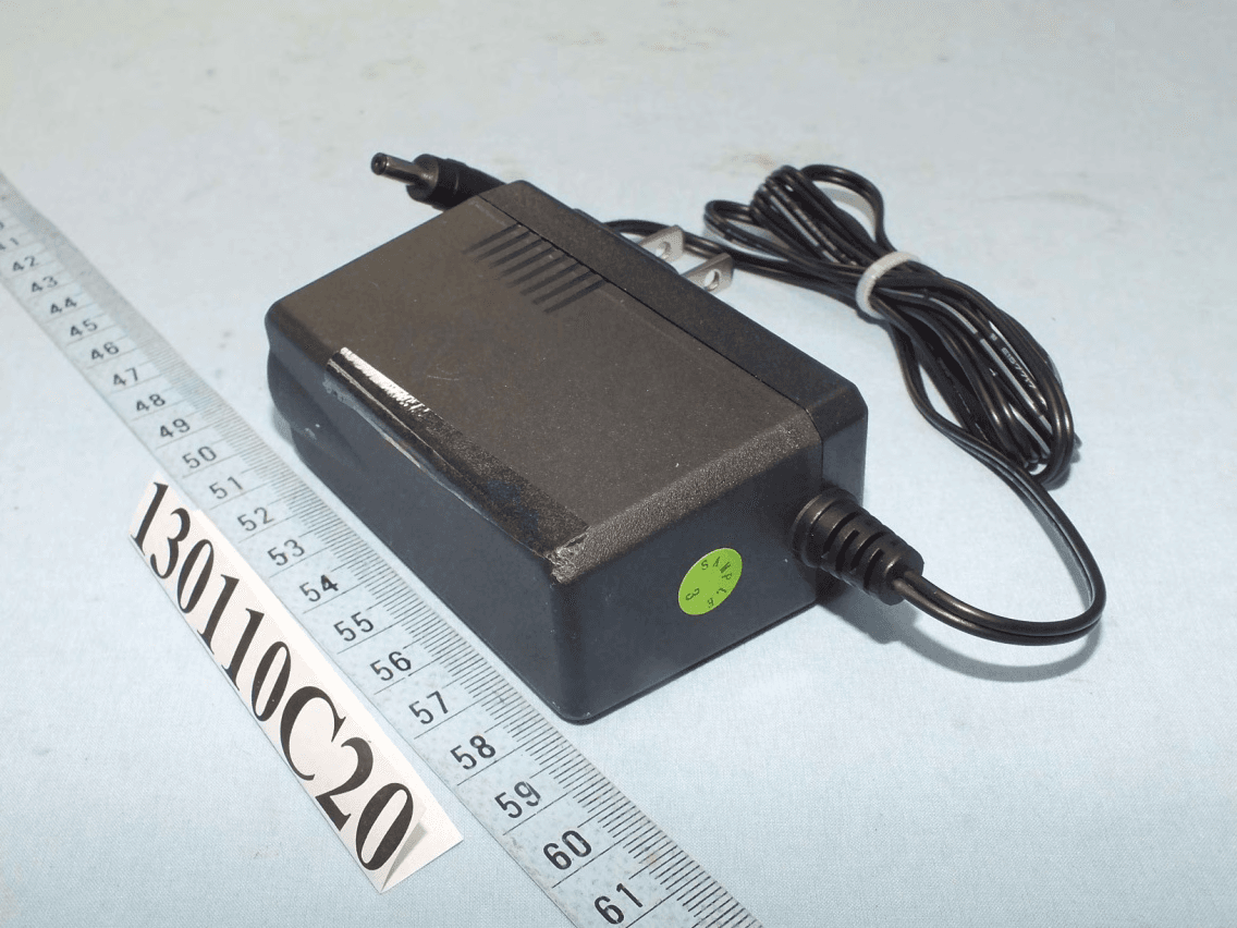 Wirelss AC1000 Dual Band Cloud Router - FCC ID KA2IR820LA1 - D-Link Corporation (4)