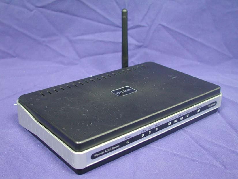 IEEE802.11 B/G Access Point - FCC ID KA2SL2600UT - D-Link Corporation (1)
