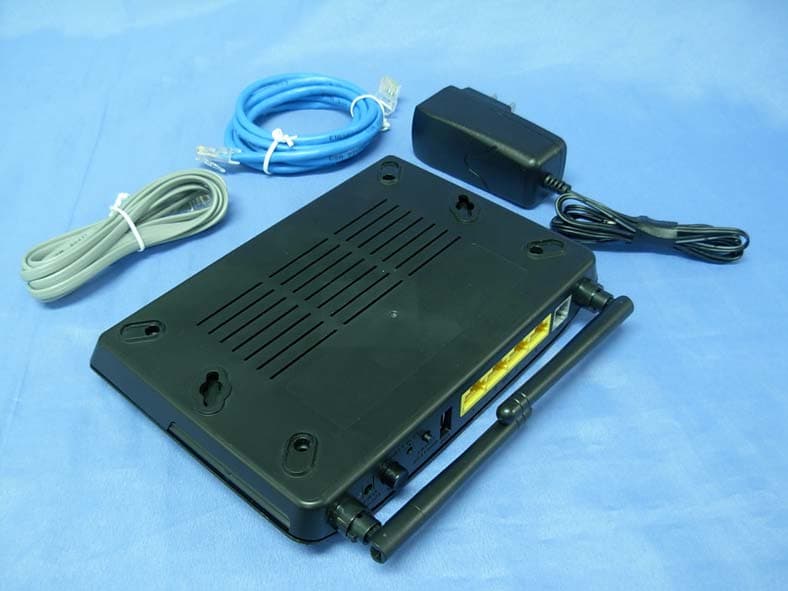 WIRELESS 802.11n ADSL2/2+ 4-PORT ETHERNET ROUTER - FCC ID KA2SL2740BF1 - D-Link Corporation (5)