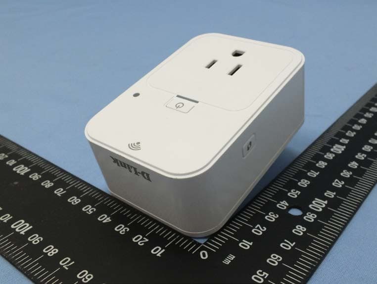 mydlink TM Wi-Fi Smart Plug - FCC ID KA2SPW215A1 - D-Link Corporation (2)