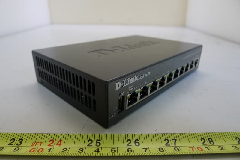 Wireless N Service Router - FCC ID KA2SR250NB1 - D-Link Corporation (2)