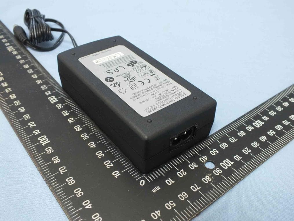 AC800 Selectable Dual Band VPN Business Router - FCC ID KA2SR500ACA1 - D-Link Corporation (2)