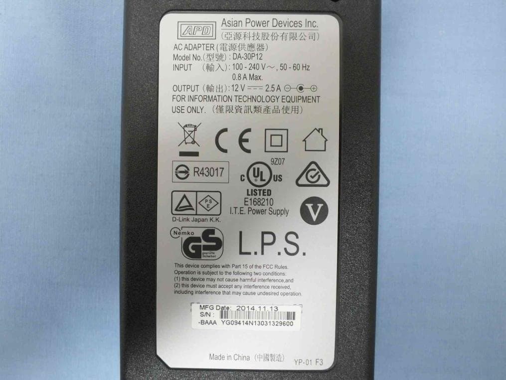 AC800 Selectable Dual Band VPN Business Router - FCC ID KA2SR500ACA1 - D-Link Corporation (3)