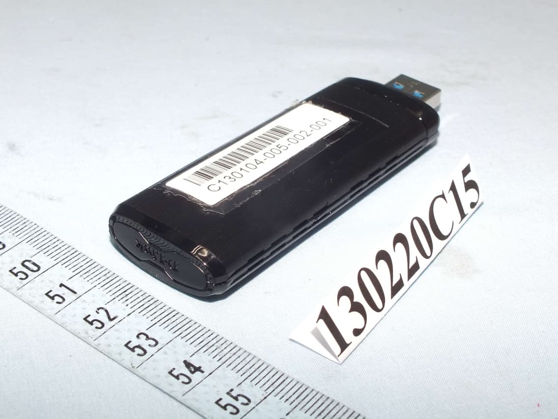 Wireless AC1000 Dual Band USB Adapter - FCC ID KA2WA180A1 - D-Link Corporation (2)