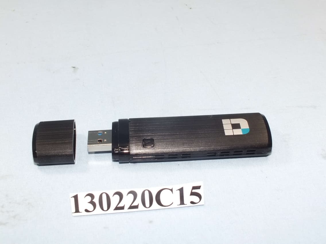 Wireless AC1000 Dual Band USB Adapter - FCC ID KA2WA180A1 - D-Link Corporation (5)