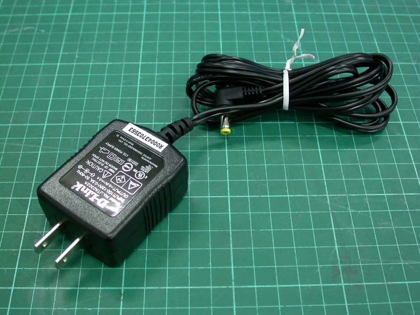 Wireless 108G Gaming/Bridge Adapter - FCC ID KA2WLG820B1 - D-Link Corporation (3)