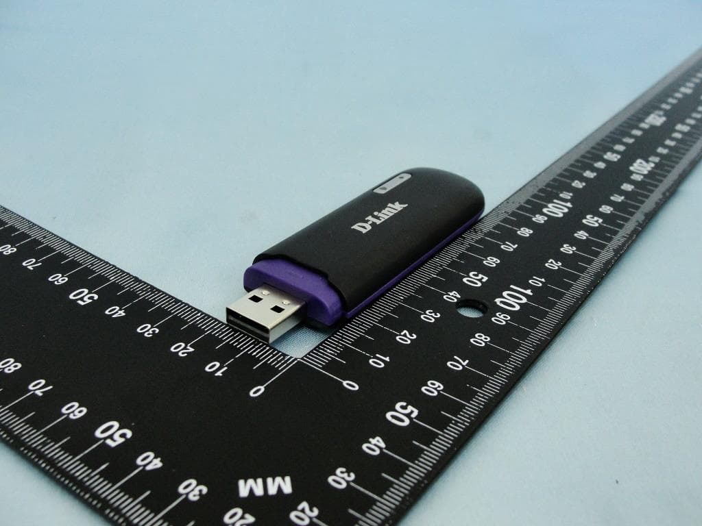 DC-HSPA+ Le Petit Router - FCC ID KA2WR810A1 - D-Link Corporation (2)