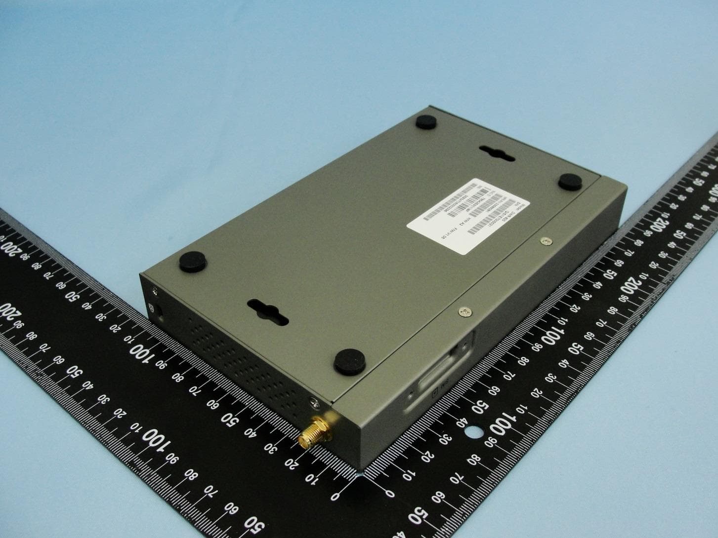4G LTE VPN Router - FCC ID KA2WR925A2 - D-Link Corporation (2)