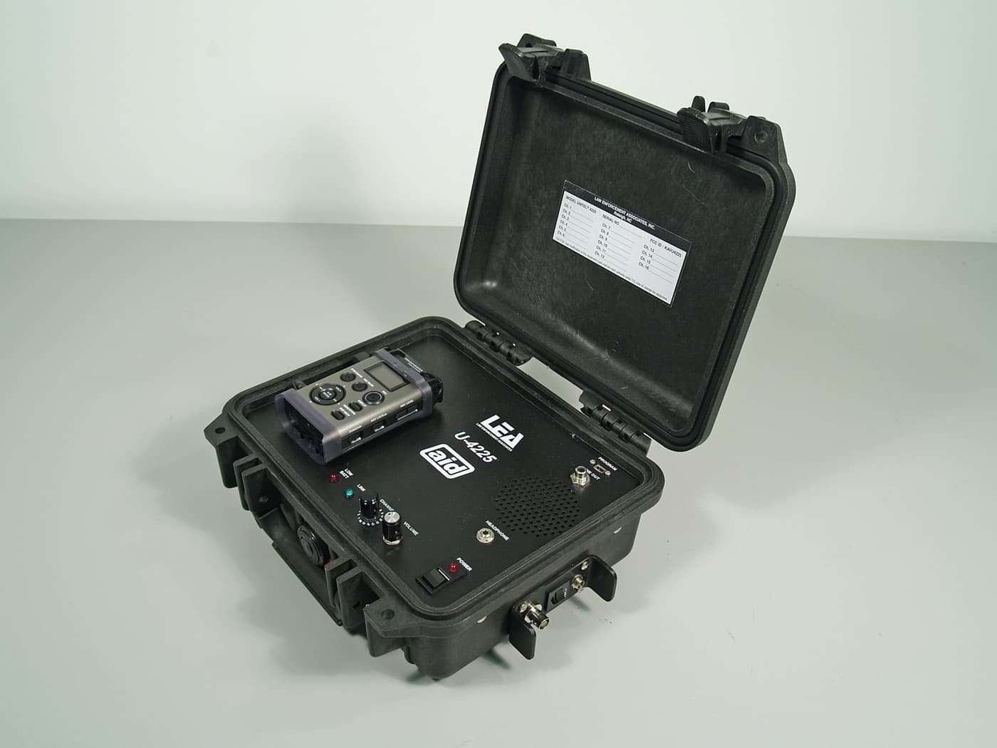 VHF RADIO-RX - FCC ID KAVU4225 - Law Enforcement Associates Inc (2)