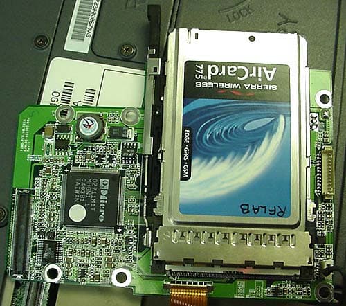Laptop PC w/ GSM GPRS/EDGE Modem and Bluetooth - FCC ID KBCIX260P-AC775BT - General Dynamics Itronix Corporation (3)
