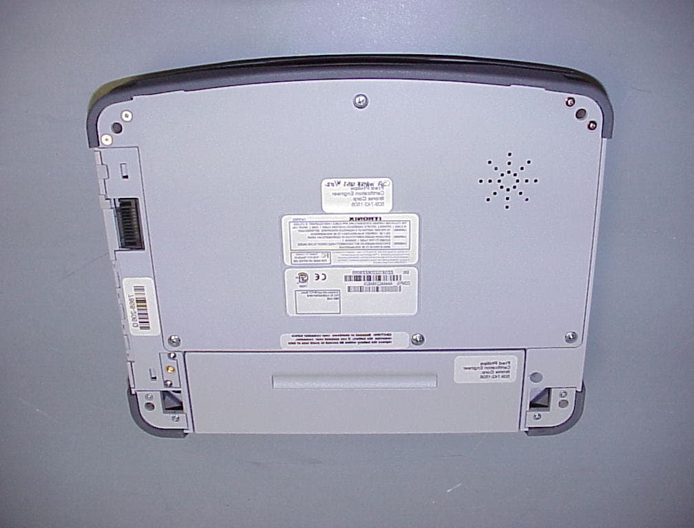 Laptop with build-in Dual Band CDMA PCMCIA Card - FCC ID KBCIX550AC555 - General Dynamics Itronix Corporation (5)