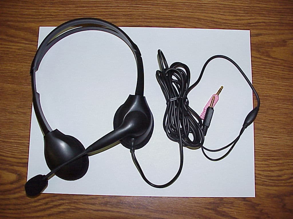 Laptop with GSM/GPRS Card - FCC ID KBCIX550AC750 - General Dynamics Itronix Corporation (2)
