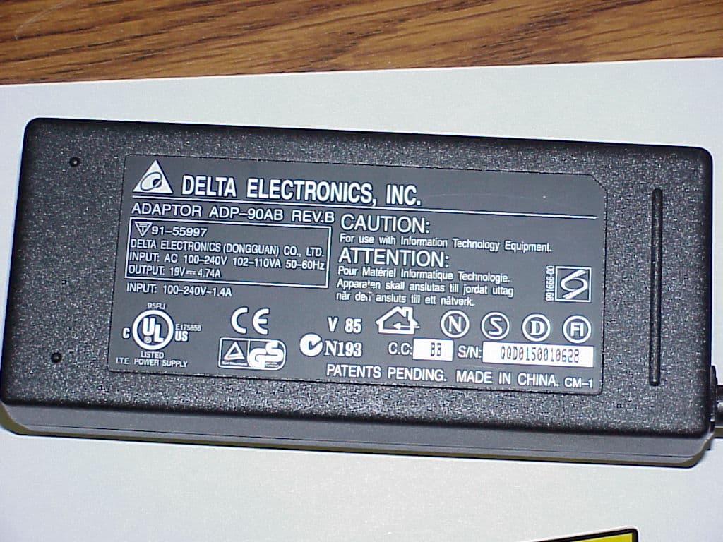 Laptop with GSM/GPRS Card - FCC ID KBCIX550AC750 - General Dynamics Itronix Corporation (1)
