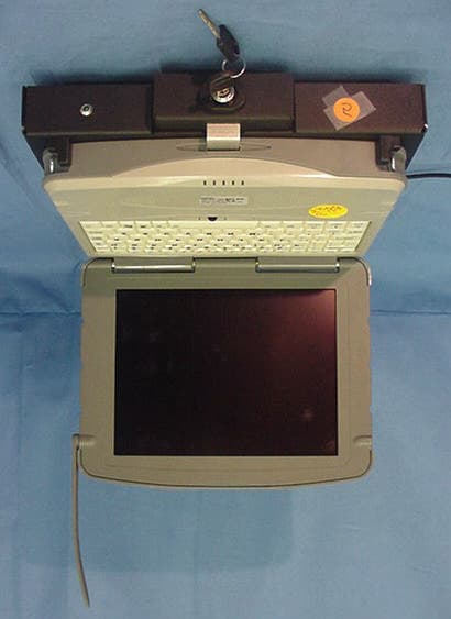 IX550 Rugged Laptop PC with RIM 802 DataTAC Radio - FCC ID KBCIX550RIM802 - General Dynamics Itronix Corporation (1)
