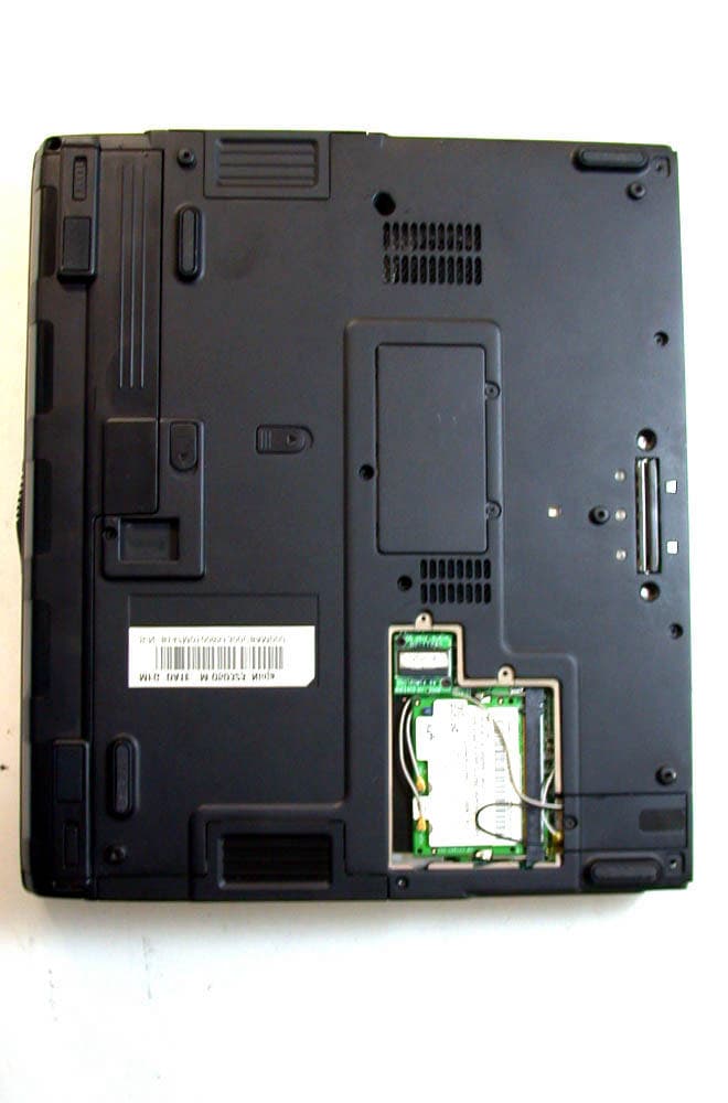 Laptop with WLAN - FCC ID KBCIX600-IWL - General Dynamics Itronix Corporation (2)