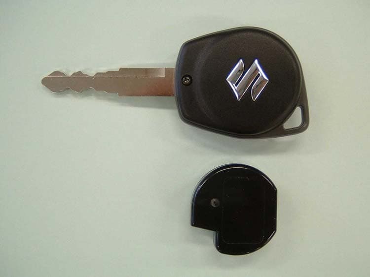 Vehicle Remote Control Transmitter - FCC ID KBRTS004 - Marelli Corporation