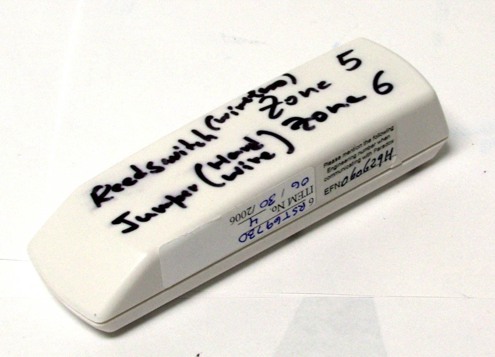 Door Contact Transmitter - FCC ID KDYMGDCTXP2 - Paradox Security Systems (2)
