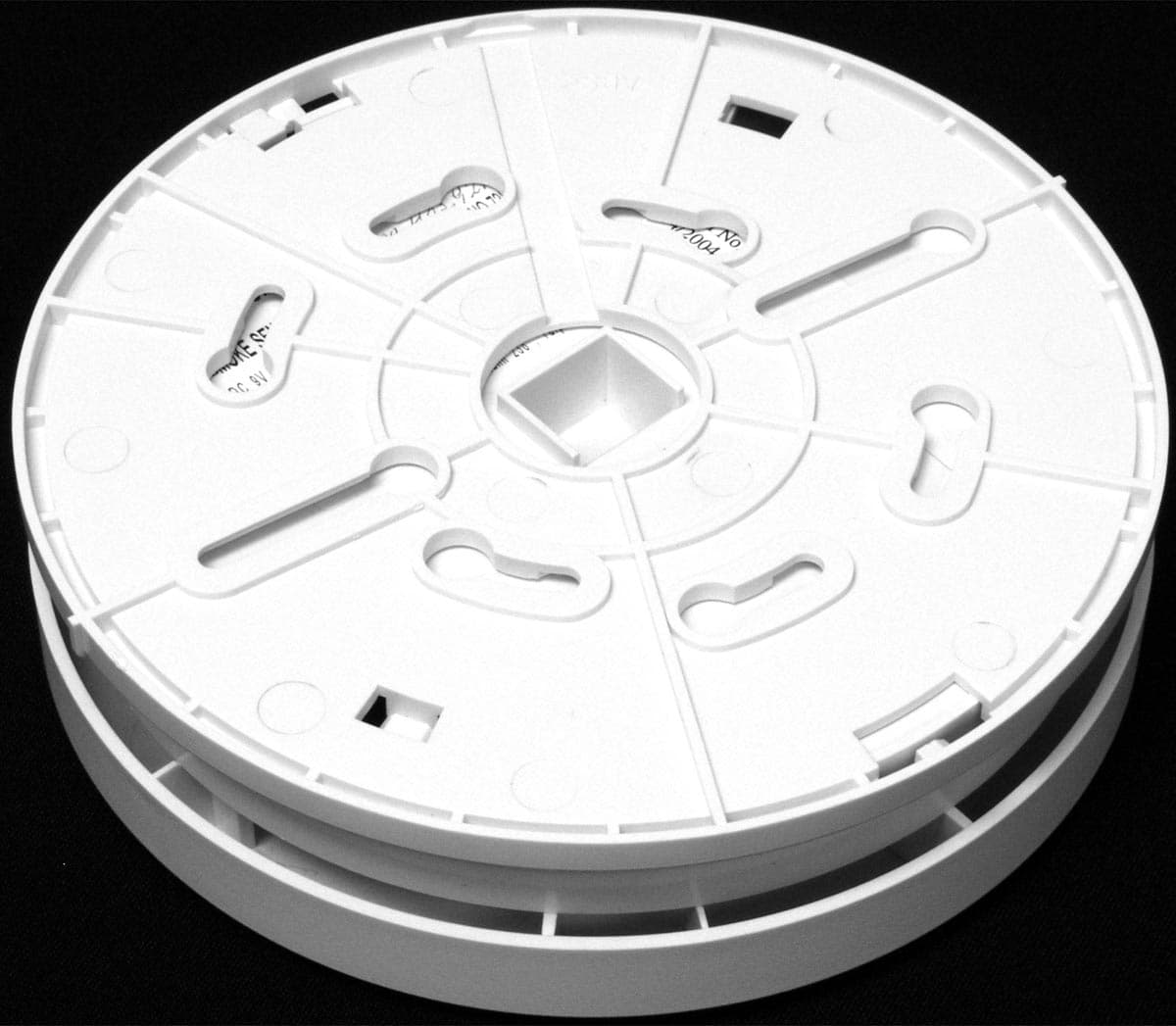 Wireless Smoke Detector - FCC ID KDYMGSMK1 - Paradox Security Systems (1)
