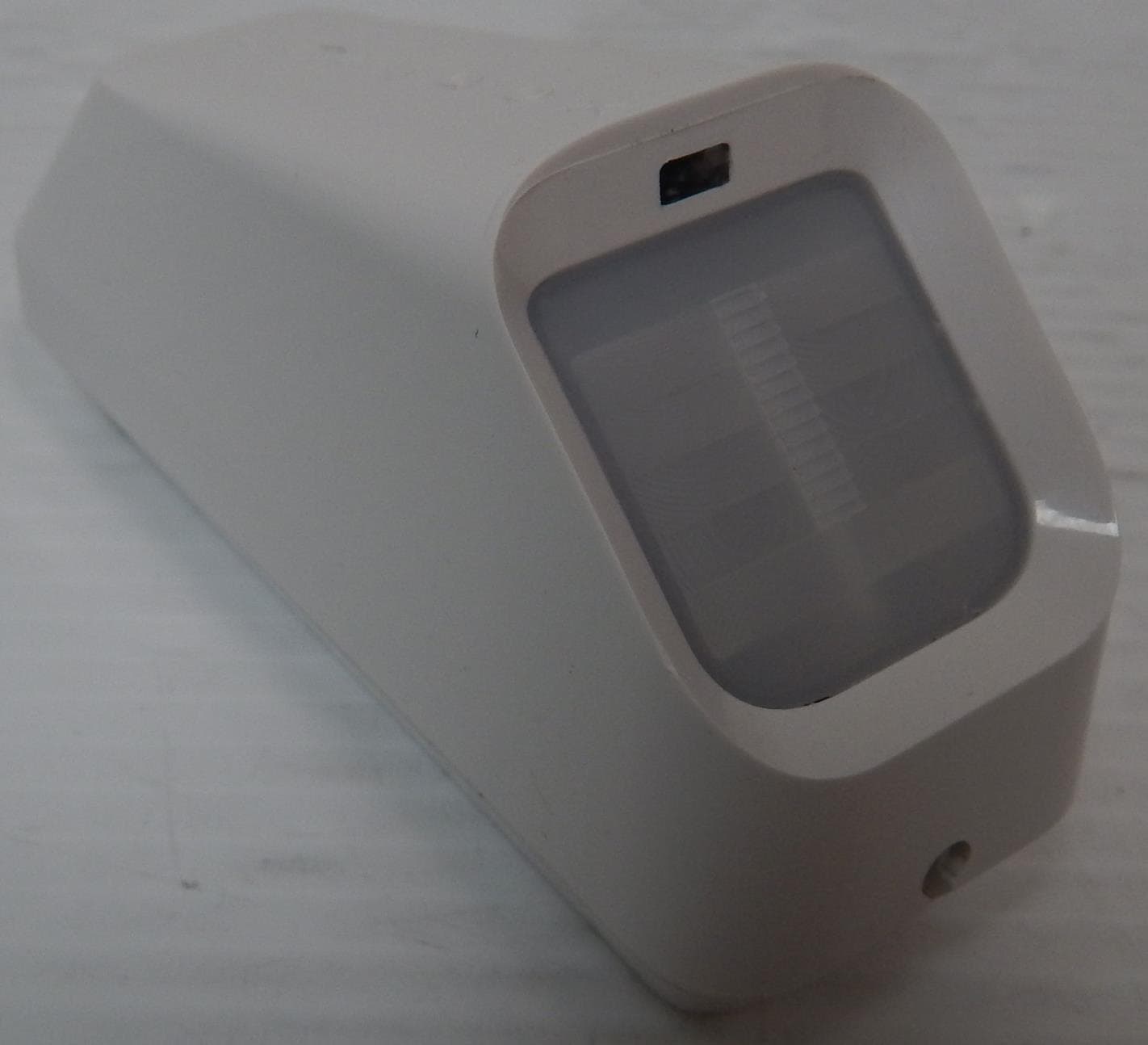 Wireless PIR detector - FCC ID KDYNVR35M - Paradox Security Systems (1)