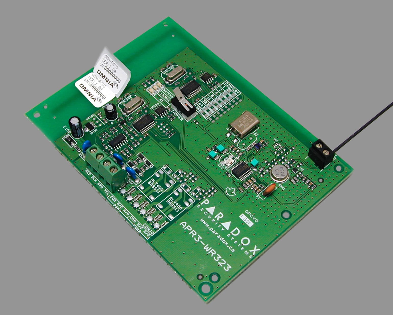 OMN-RCV3 RECEIVER - FCC ID KDYOMNRCV3 - Paradox Security Systems