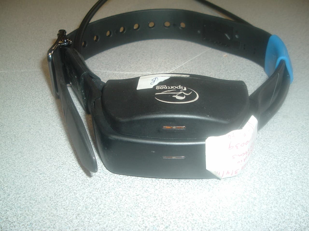 DOG TRAINER, HAND HELD UNIT - FCC ID KE3-3001112 - Radio Systems Corp (3)