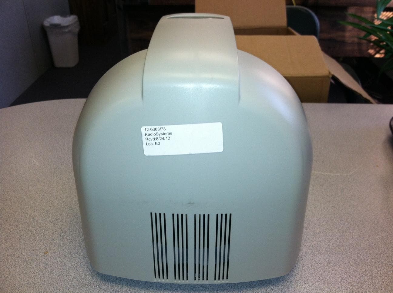 TRANSMITTER FOR PET BOUNDARY SYSTEM - FCC ID KE3-300741 - Radio Systems Corp (4)