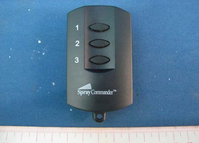 Pet Training System Remote Control Transmitter - FCC ID KE3-33611130 - Radio Systems Corp