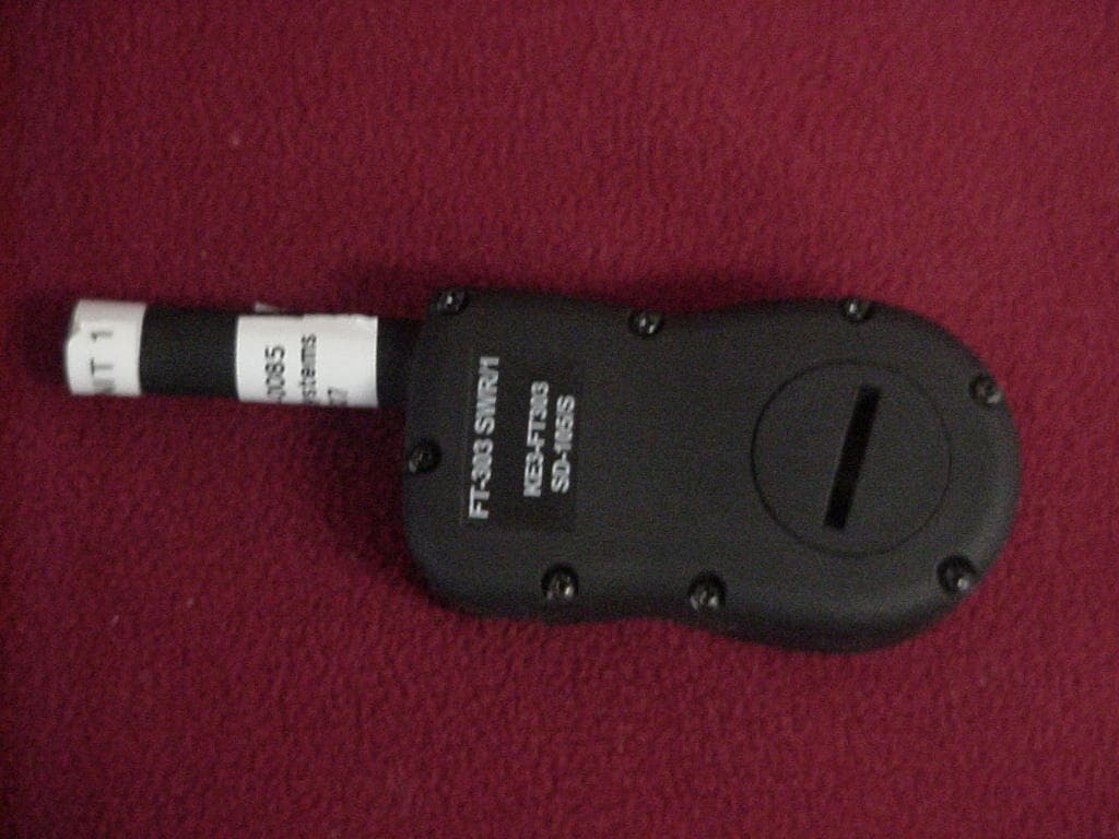 Pet Training System Transmitter - FCC ID KE3-FT303A - Radio Systems Corp (2)