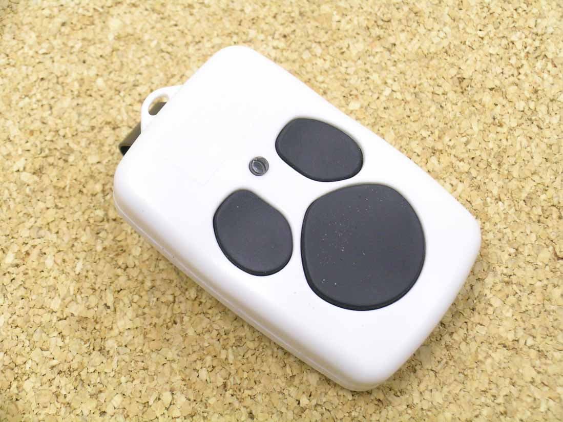 Wireless Keychain Remote Control - FCC ID KJ80000593 - Wayne Dalton Corporation (3)