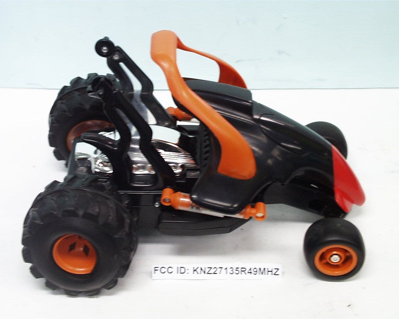 Remote Control Car - FCC ID KNZ27135R49MHZ - DSI (HK) Ltd