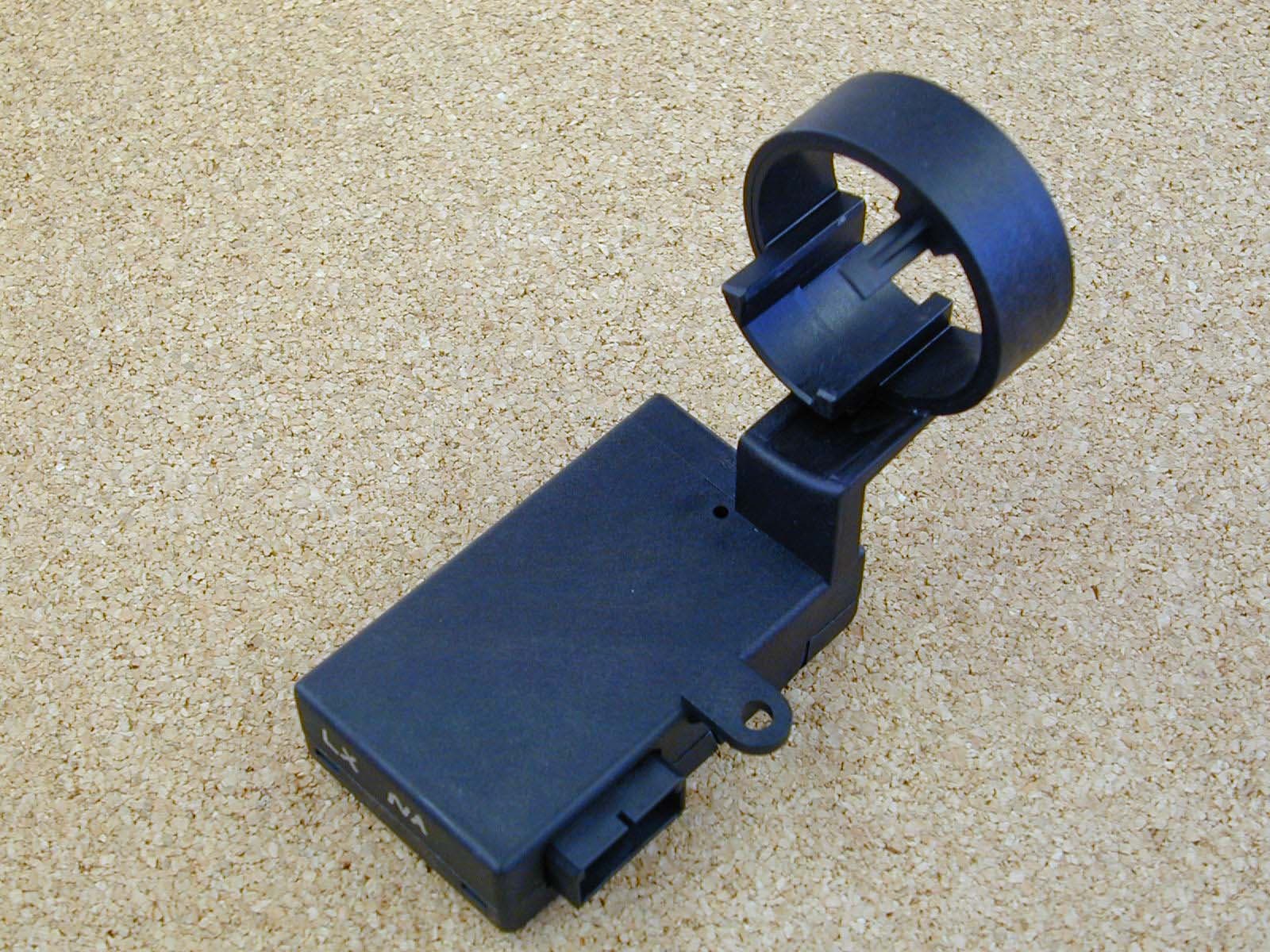 Automotive Immobilizer Module - FCC ID KOBDR04A - Lear Corporation (3)