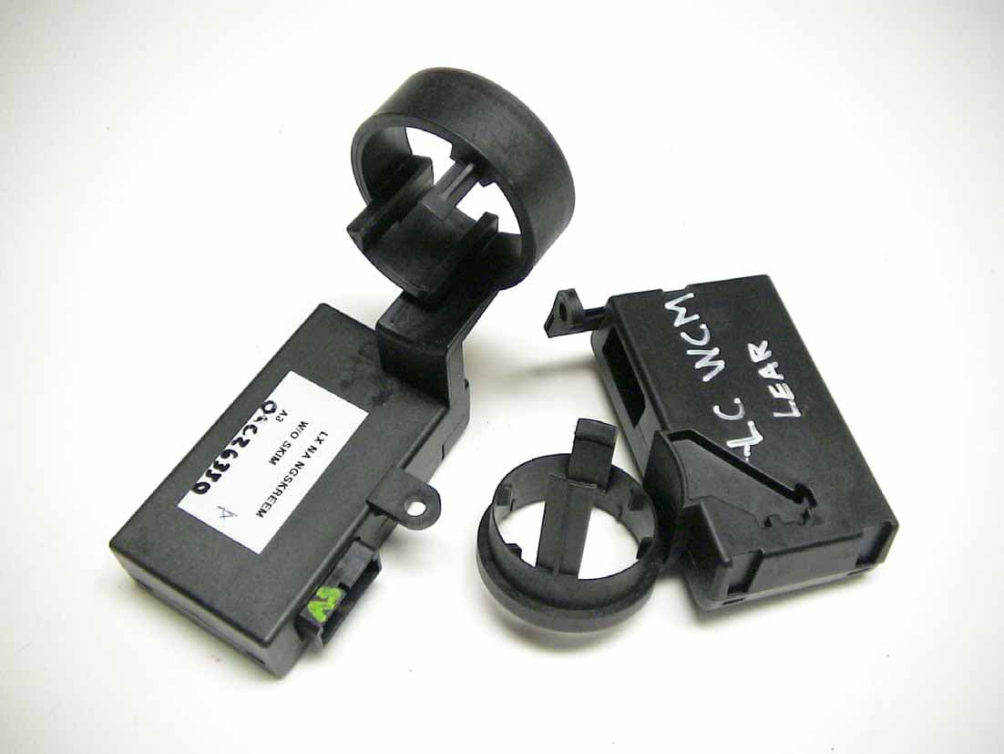 Automobile Security / Convenience Receiver - FCC ID KOBDR06SB - Lear Corporation (3)