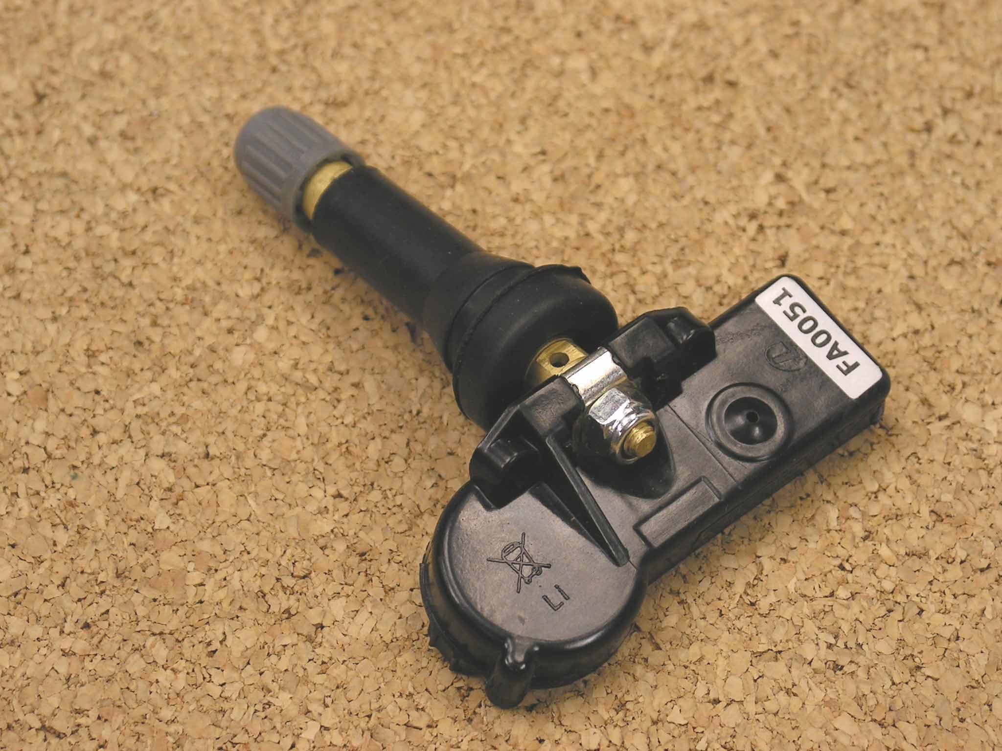 TMP System - FCC ID KOBET11TPM - Lear Corporation (2)