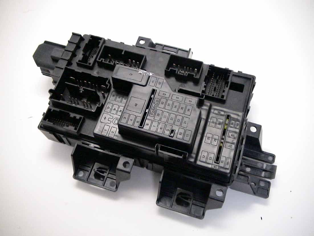 Lear Corporation Receiver - FCC ID KOBF08SPDJB - Lear Corporation (2)