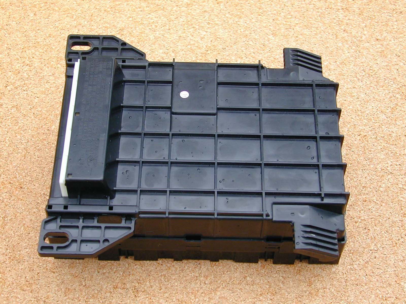 Automotive Receiver - FCC ID KOBFR04D186 - Lear Corporation (2)