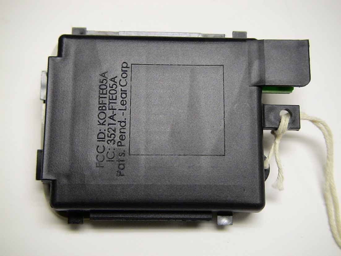 Multi-Frequency Transmitter - FCC ID KOBFTE05A - Lear Corporation