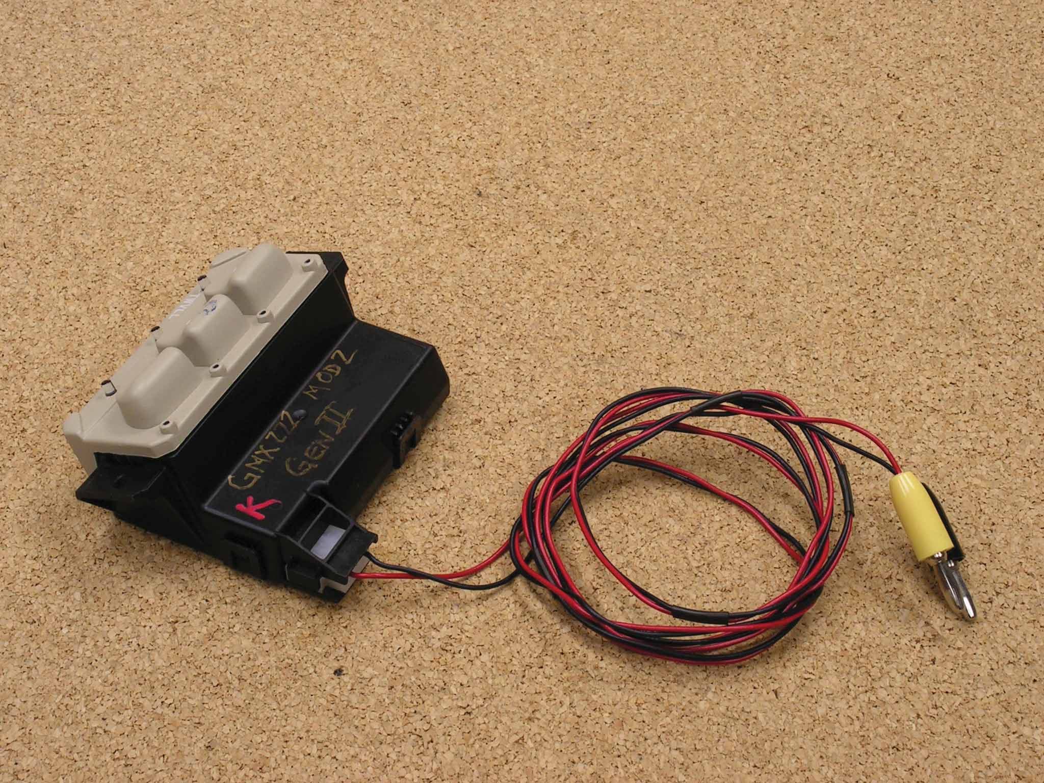 Universal Garage Door/Gate Opener Transmitter - FCC ID KOBGTE10B - Lear Corporation