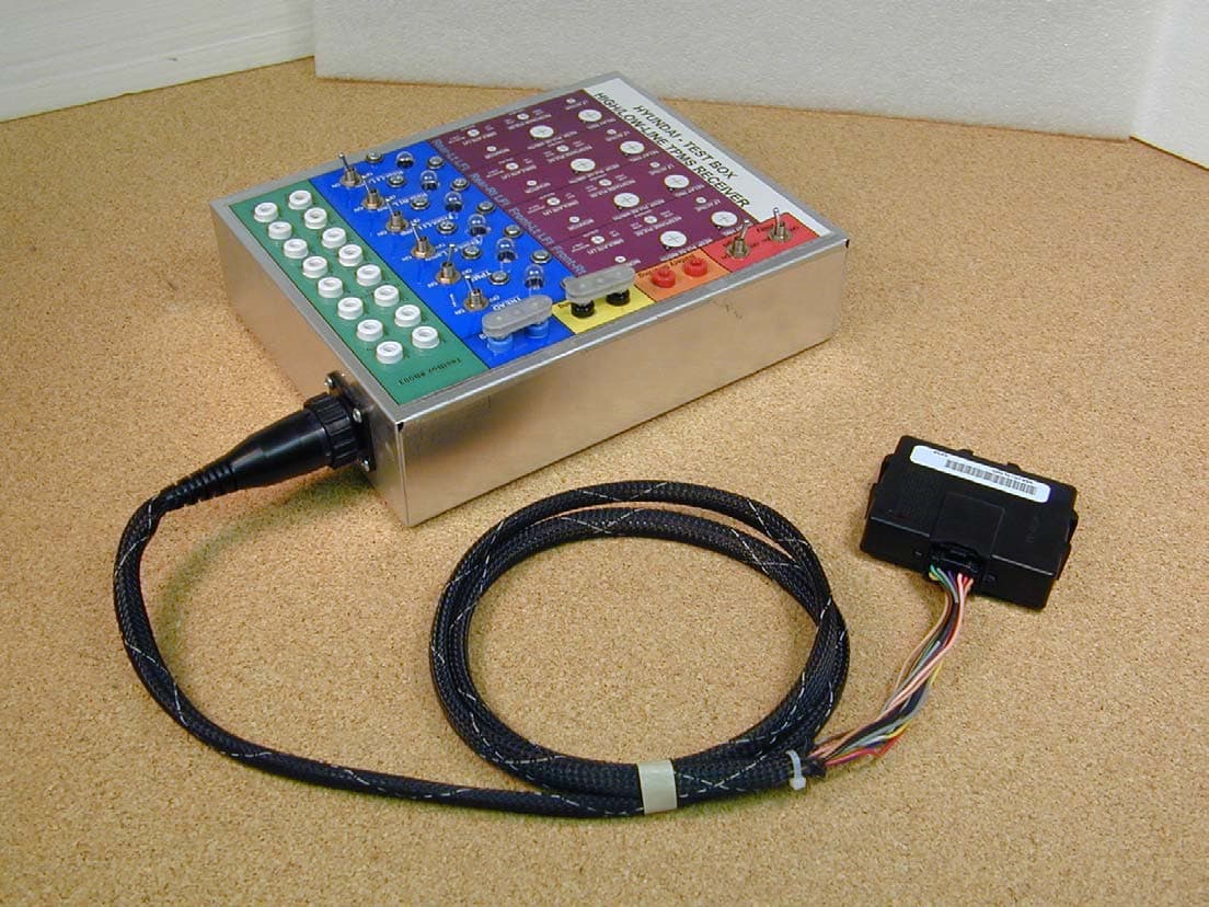 Automobile Tire Pressure Monitoring Receiver - FCC ID KOBHR05TPM - Lear Corporation (2)