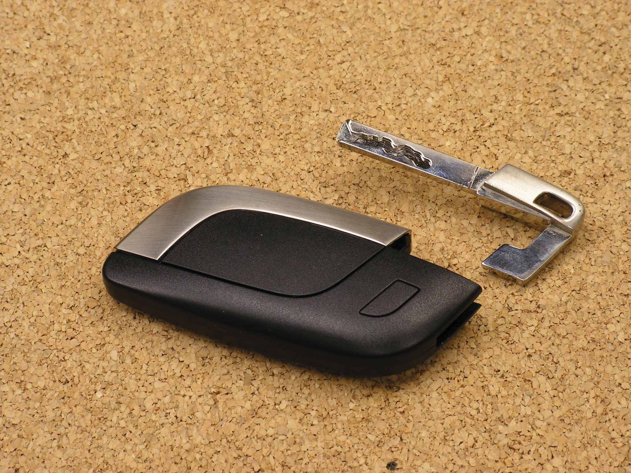 Automobile Remote Keyless Entry/Passive Start Transmitter - FCC ID KOBKTF11A - Lear Corporation
