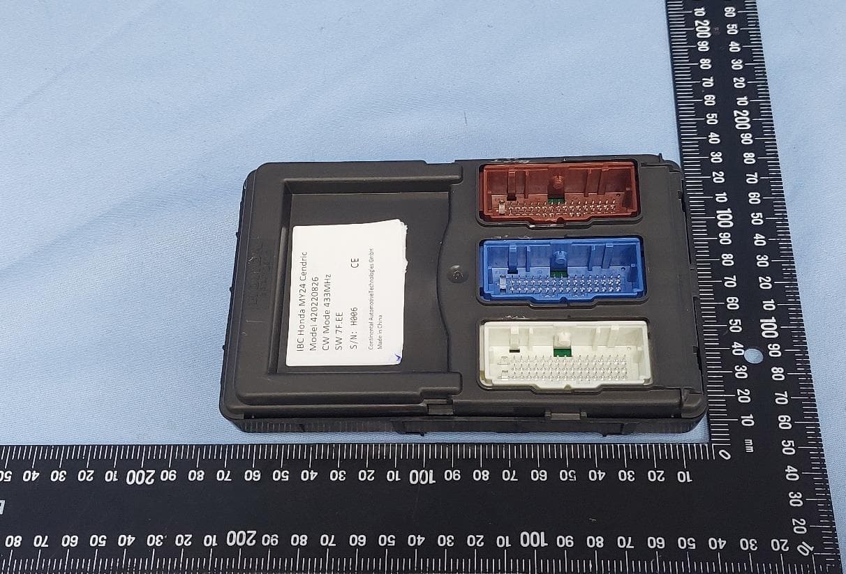 Integrated Body Control Module - FCC ID KR5-420220826 - Continental Automotive Technologies GmbH (3)