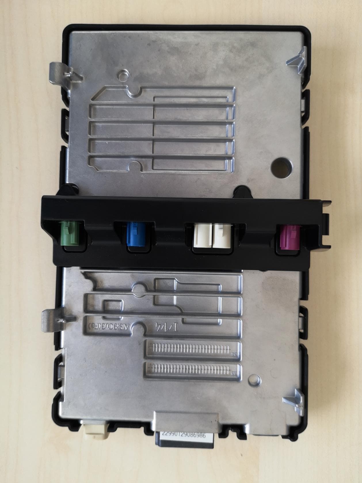 Telematic Control Unit - FCC ID KR5-BSRFEARW0 - Continental Automotive Technologies GmbH