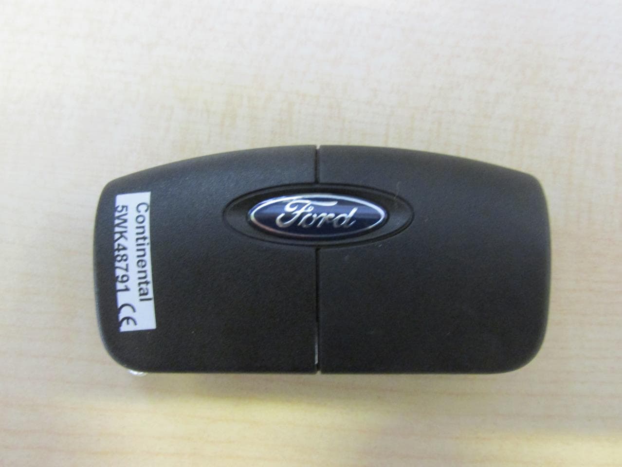 Transmitter - FCC ID KR55WK48791 - Continental Automotive Technologies GmbH (1)