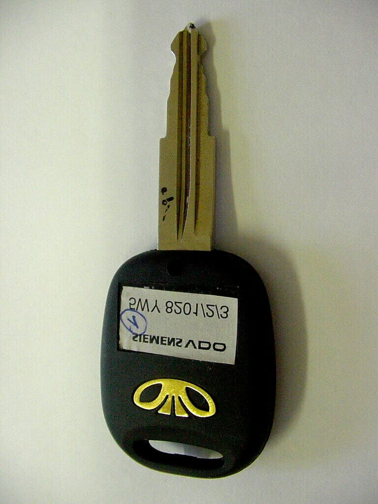 TX Transmitter - FCC ID KR55WY8201-2-3 - Continental Automotive Technologies GmbH (1)