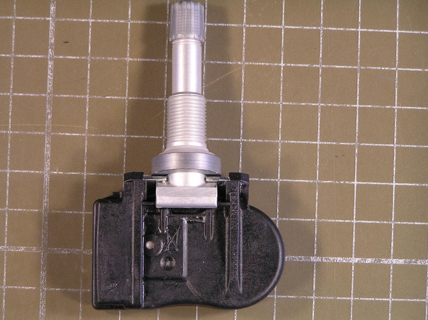 Transmitter - FCC ID KR55WY8828 - Continental Automotive Technologies GmbH (1)