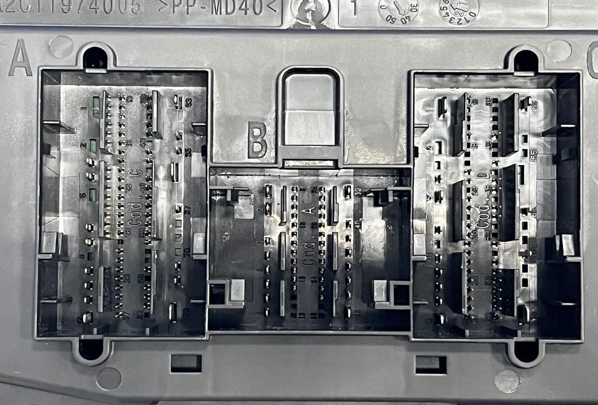 Body Controller Module BCM37WBL - FCC ID KR5BCM37WBL - Continental Automotive Technologies GmbH (3)