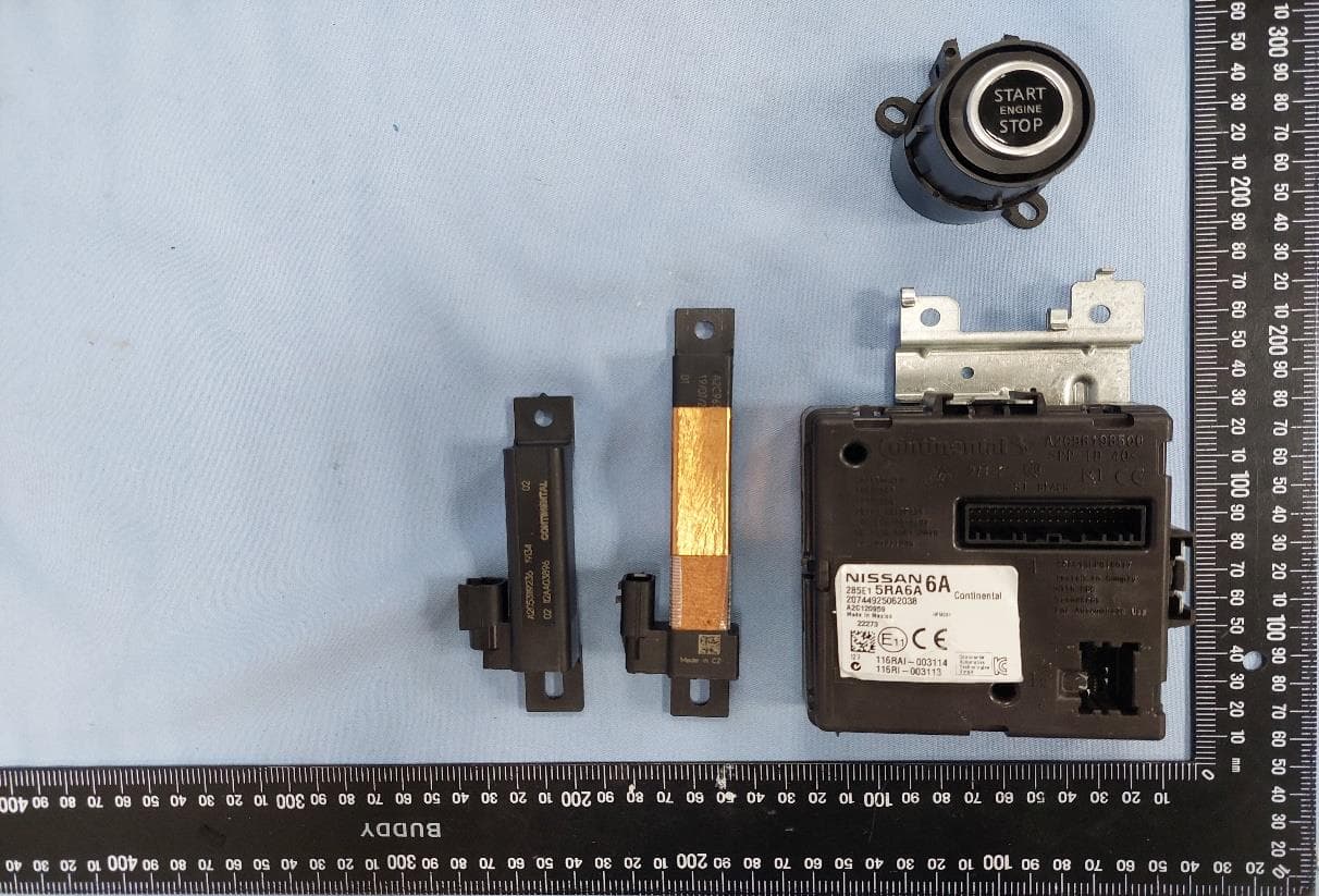 Hand Free Module - FCC ID KR5HFM201 - Continental Automotive Technologies GmbH (5)