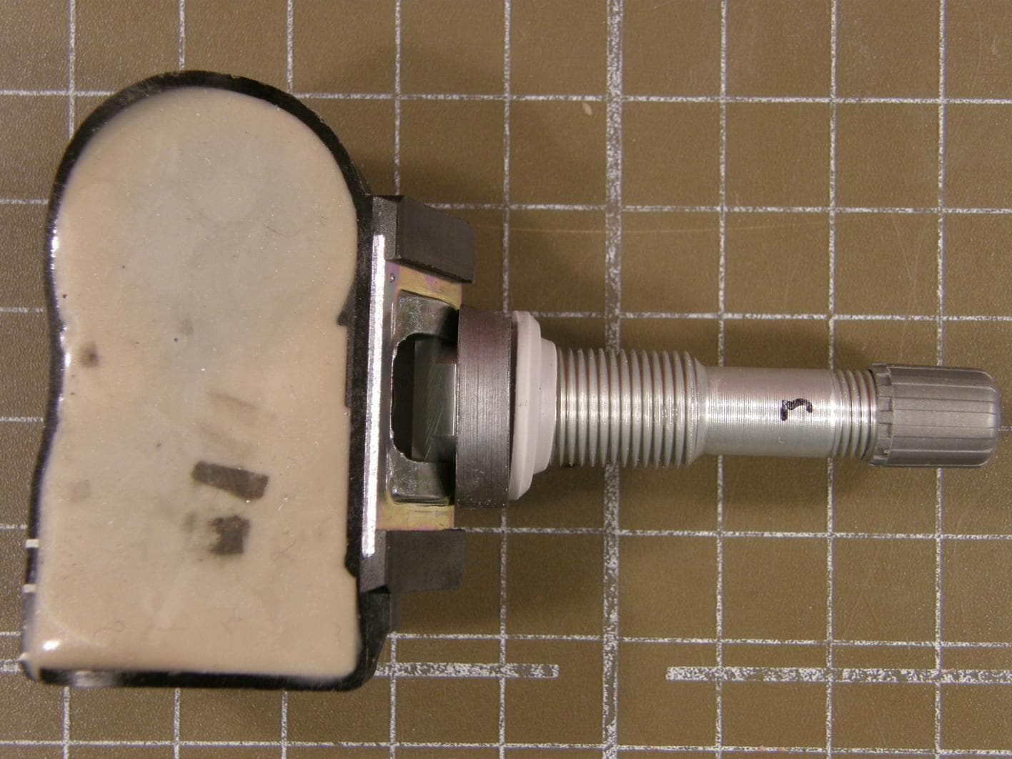 Tire Pressure Monitoring System - FCC ID KR5S180052041 - Continental Automotive Technologies GmbH (3)